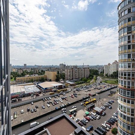 Fashionable Apartments. Smartplaza Metro Minskaya. Obolon كييف المظهر الخارجي الصورة