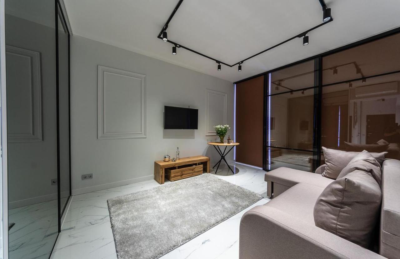 Fashionable Apartments. Smartplaza Metro Minskaya. Obolon كييف المظهر الخارجي الصورة