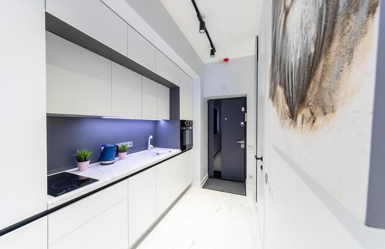 Fashionable Apartments. Smartplaza Metro Minskaya. Obolon كييف المظهر الخارجي الصورة